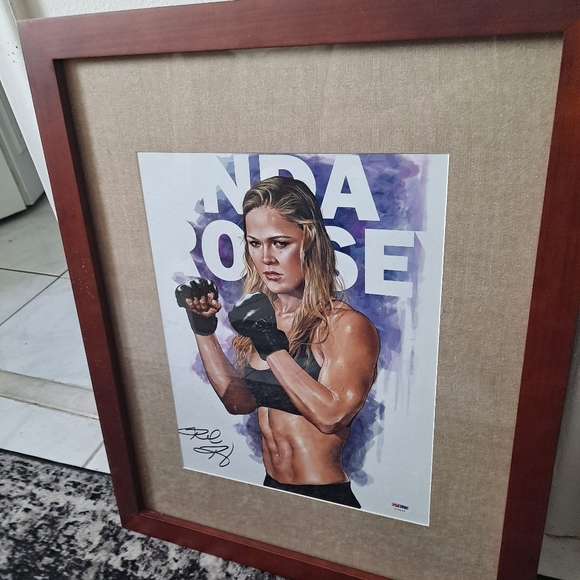 Ronda Rousey 11x14 Signed Artwork PSA/DNA - Picture 5 of 5